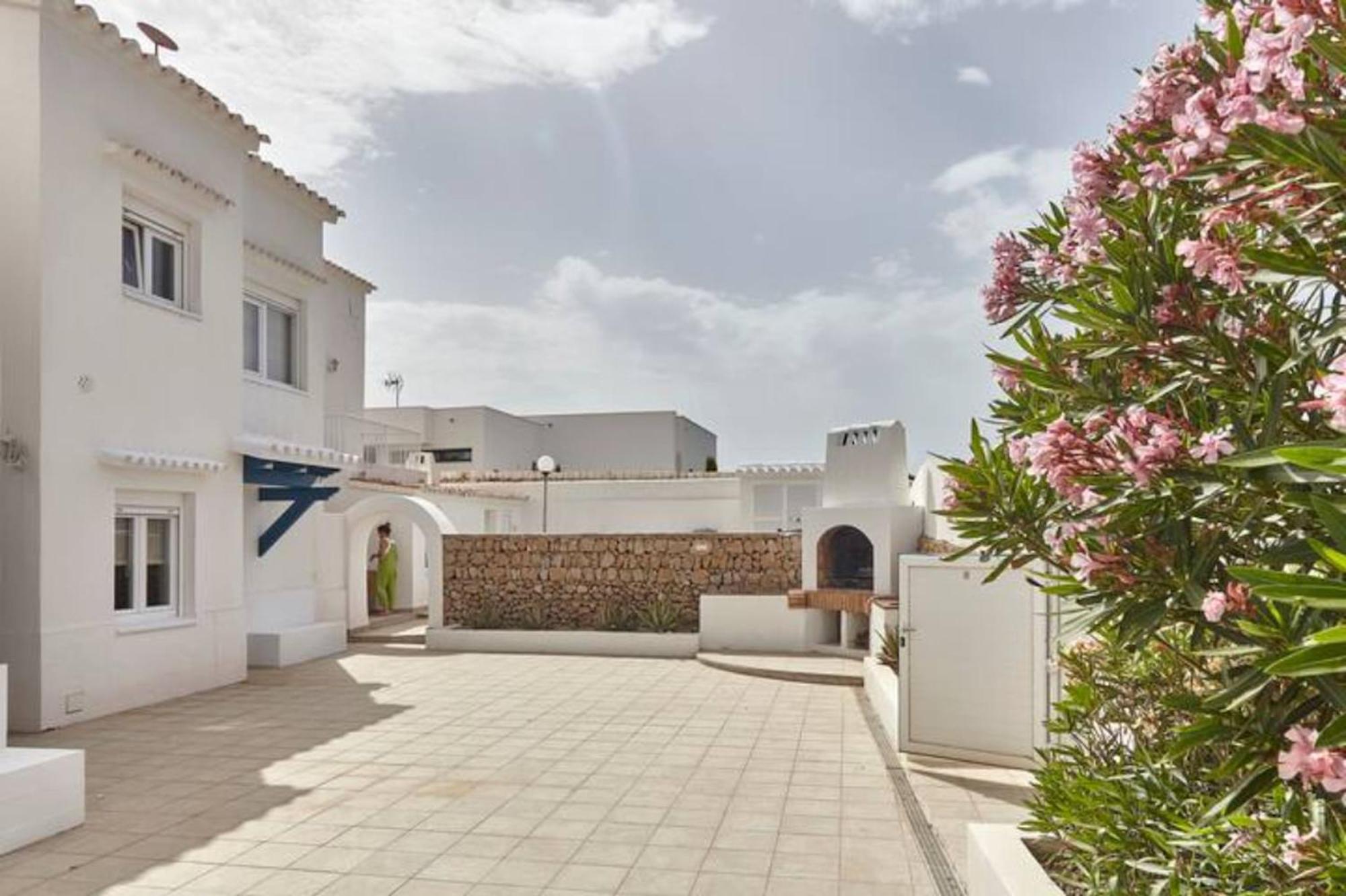 Arenal D'En Castell North Lägenhet Es Mercadal Exteriör bild
